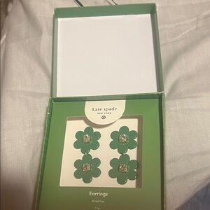 KATE SPADE NY EARRINGS 1 PR NICKEL FREE DOUBLE CLOVERS GREEN NIB WOMENS